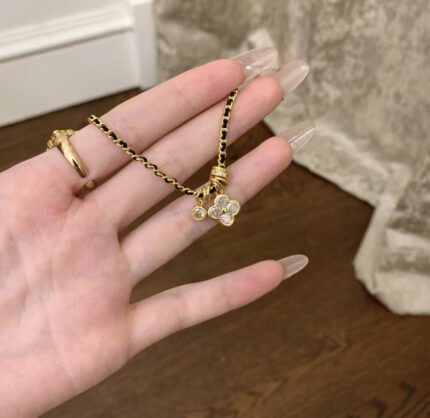 Black Gold Four-Leaf Clover Diamond Hand-Woven Bracelet