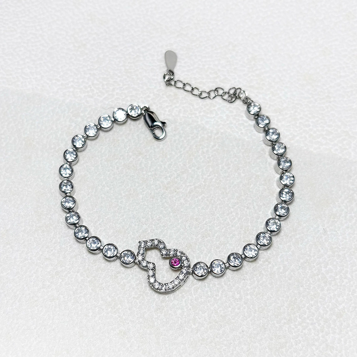 O1CN01YkP89e1KXjz8goCk9_!!2829231174-0-cib Sugar Wish Charm Bracelet - Image 1