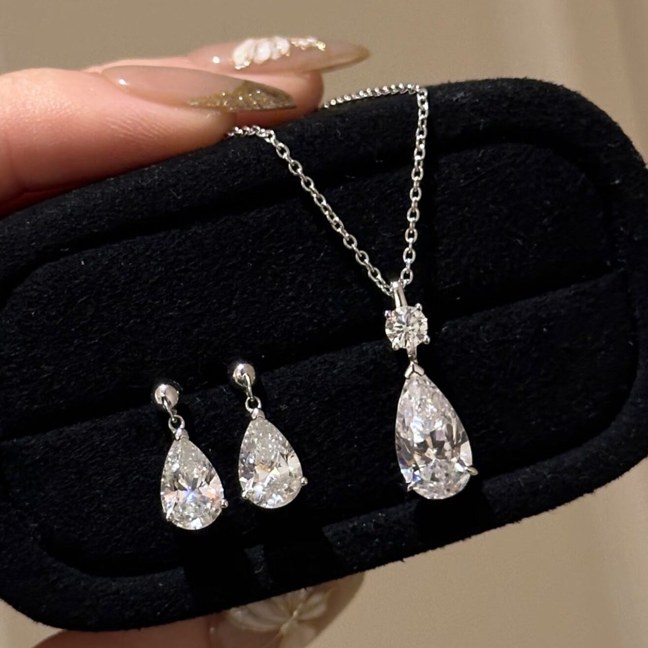 10005 Luna Glow Set - Image 1