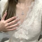 Aura Curve Necklace - Image 2