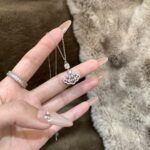 Aura Curve Necklace - Image 5