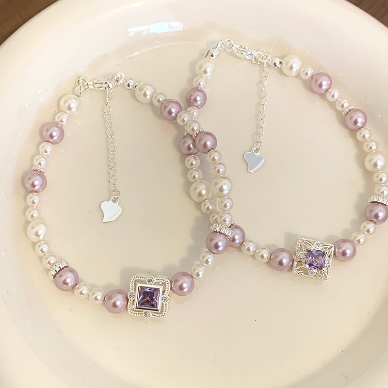 O1CN01Bgt0NC2N9sMhvTvHJ_!!2214032549921-0-cib Pearl Candy Bracelet - Image 1