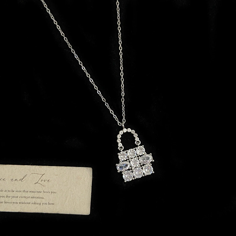 O1CN01oi9POE2N9sRqhSR4W_!!2214032549921-0-cib.jpg_ Diamond Handbag Necklace - Image 1